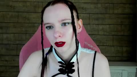Snapshot of arinakubrick chatting on June 19, 2026, 4:33 pm Arinakubrick online show from June 19, 2026, 4:33 pm