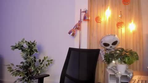 Snapshot of arirobert_ chatting on October 13, 2025, 3:17 am Ari Robert online show from October 13, 2025, 3:17 am