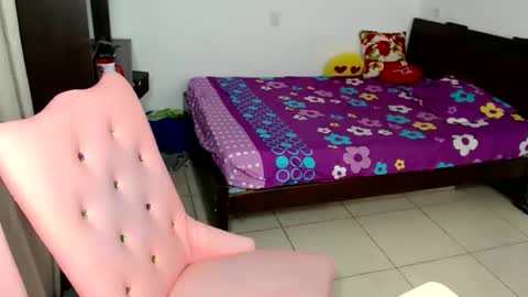 Snapshot of ariza1515 chatting on December 22, 2025, 11:51 am ariza1515 online show from December 22, 2025, 11:51 am