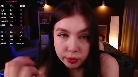 Snapshot of arizonaa_muse chatting on March 12, 2025, 12:31 am Astrid online show from March 12, 2025, 12:31 am