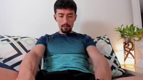 Arley Moren online show from November 18, 2025, 6:01 pm