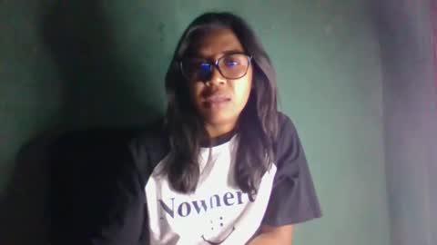 armanda25 online show from April 13, 2026, 9:04 am