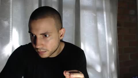 Snapshot of armando_2002 chatting on November 10, 2025, 6:51 pm ARMANDO online show from November 10, 2025, 6:51 pm