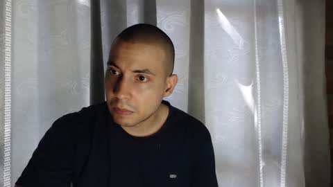 Snapshot of armando_2002 chatting on November 17, 2025, 5:41 pm ARMANDO online show from November 17, 2025, 5:41 pm