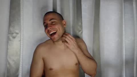 Snapshot of armando_2002 chatting on November 19, 2025, 6:08 pm ARMANDO online show from November 19, 2025, 6:08 pm