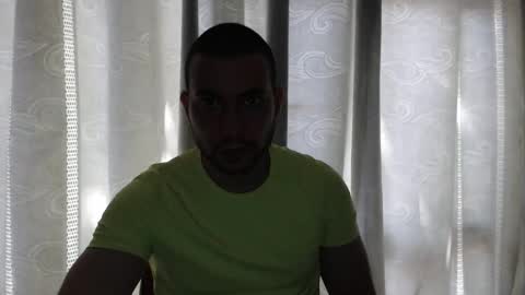 Snapshot of armando_2002 chatting on November 26, 2025, 5:25 pm ARMANDO online show from November 26, 2025, 5:25 pm