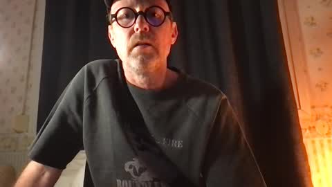 Snapshot of arn7169 chatting on June 8, 2026, 4:18 pm Arn online show from June 8, 2026, 4:18 pm