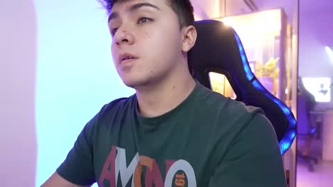 aron__cooper online show from March 8, 2026, 2:26 am