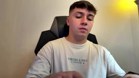 aron__cooper online show from May 1, 2026, 2:10 pm