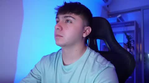 aron__cooper online show from June 26, 2026, 1:15 pm