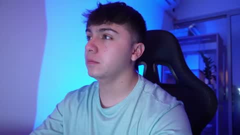 aron__cooper online show from June 27, 2026, 1:32 am
