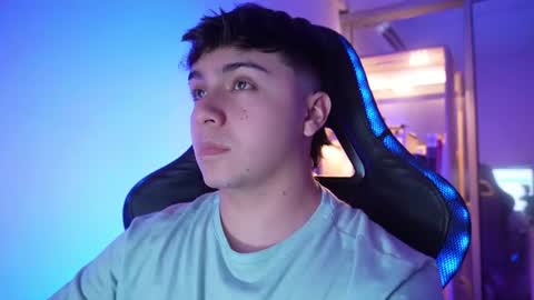 aron__cooper online show from July 27, 2026, 1:45 am