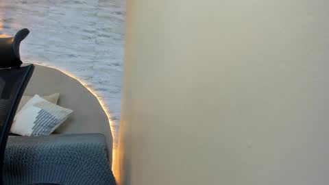 Snapshot of aron_bolt chatting on November 11, 2025, 11:49 pm ARON BOLT online show from November 11, 2025, 11:49 pm