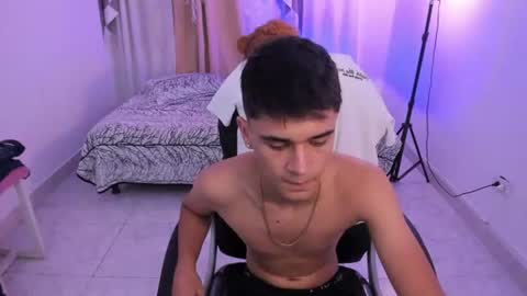 Snapshot of aron_boyy chatting on June 14, 2026, 2:24 am Aaron online show from June 14, 2026, 2:24 am