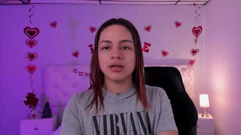 Aron cruz  online show from February 12, 2025, 1:59 pm