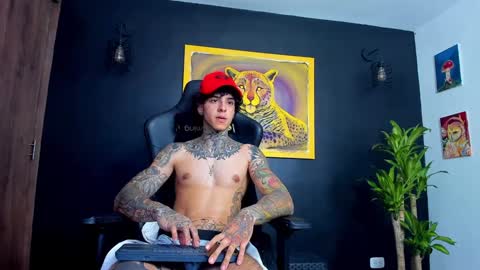 Snapshot of aron_ford chatting on January 19, 2025, 7:58 pm Aron ford online show from January 19, 2025, 7:58 pm