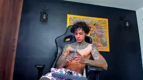 Snapshot of aron_ford chatting on March 8, 2025, 4:50 pm Aron ford online show from March 8, 2025, 4:50 pm