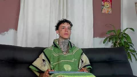 Snapshot of aron_ford chatting on October 25, 2025, 11:51 am Aron ford online show from October 25, 2025, 11:51 am