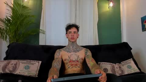 Snapshot of aron_ford chatting on May 21, 2026, 10:06 pm Aron ford online show from May 21, 2026, 10:06 pm