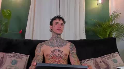 Snapshot of aron_ford chatting on June 13, 2026, 12:08 am Aron ford online show from June 13, 2026, 12:08 am