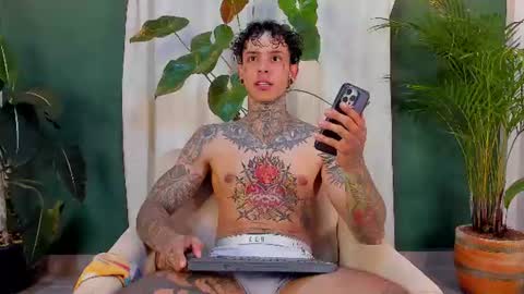 Snapshot of aron_ford chatting on July 8, 2026, 12:48 am Aron ford online show from July 8, 2026, 12:48 am