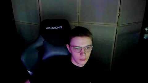 Snapshot of aron_neall chatting on December 24, 2024, 7:39 am biggest penis online show from December 24, 2024, 7:39 am