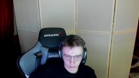 Snapshot of aron_neall chatting on December 25, 2024, 10:17 am biggest penis online show from December 25, 2024, 10:17 am