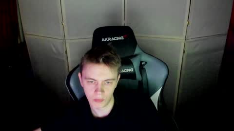 Snapshot of aron_neall chatting on December 26, 2024, 8:39 am biggest penis online show from December 26, 2024, 8:39 am