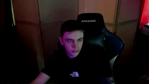 Snapshot of aron_neall chatting on January 18, 2025, 8:31 am biggest penis online show from January 18, 2025, 8:31 am