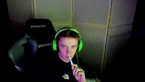 Snapshot of aron_neall chatting on January 24, 2025, 2:08 pm biggest penis online show from January 24, 2025, 2:08 pm