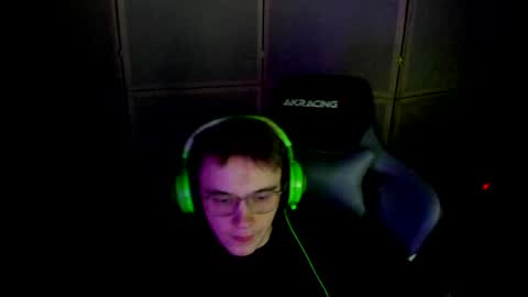 Snapshot of aron_neall chatting on January 26, 2025, 5:13 am biggest penis online show from January 26, 2025, 5:13 am