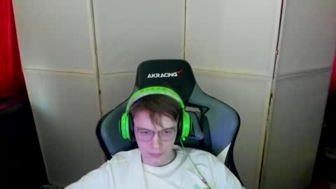 Snapshot of aron_neall chatting on March 9, 2025, 10:41 am biggest penis online show from March 9, 2025, 10:41 am