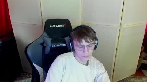 Snapshot of aron_neall chatting on March 11, 2025, 10:07 am biggest penis online show from March 11, 2025, 10:07 am