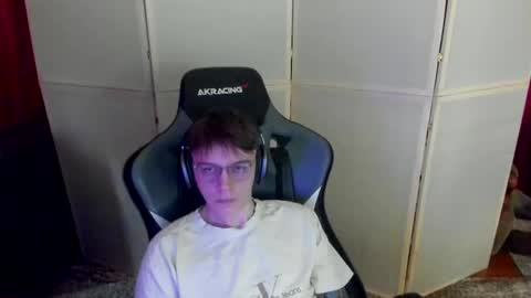 Snapshot of aron_neall chatting on March 11, 2025, 1:12 pm biggest penis online show from March 11, 2025, 1:12 pm