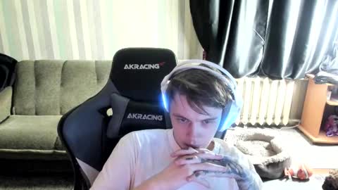 Snapshot of aron_neall chatting on November 28, 2025, 7:55 am biggest penis online show from November 28, 2025, 7:55 am