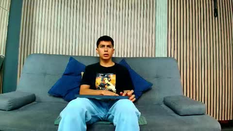 aron_pulse online show from March 4, 2026, 1:28 pm