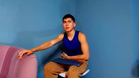 aron_pulse online show from March 10, 2026, 2:22 pm