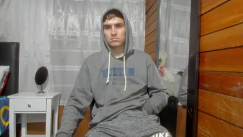 Snapshot of arongfranco chatting on February 17, 2025, 1:04 am Aron G Franco online show from February 17, 2025, 1:04 am