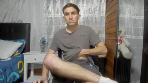 Snapshot of arongfranco chatting on March 11, 2025, 3:05 am Aron G Franco online show from March 11, 2025, 3:05 am