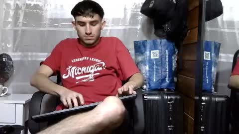 Snapshot of arongfranco chatting on September 16, 2025, 4:24 am Aron G Franco online show from September 16, 2025, 4:24 am