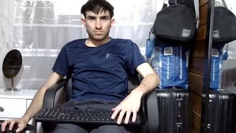 Snapshot of arongfranco chatting on October 1, 2025, 6:36 pm Aron G Franco online show from October 1, 2025, 6:36 pm