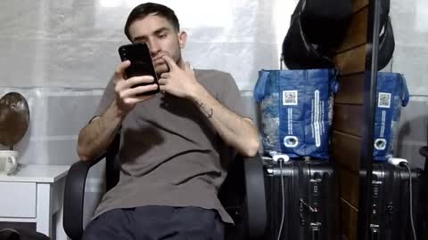 Snapshot of arongfranco chatting on November 10, 2025, 3:55 pm Aron G Franco online show from November 10, 2025, 3:55 pm