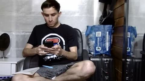 Snapshot of arongfranco chatting on November 20, 2025, 6:29 pm Aron G Franco online show from November 20, 2025, 6:29 pm