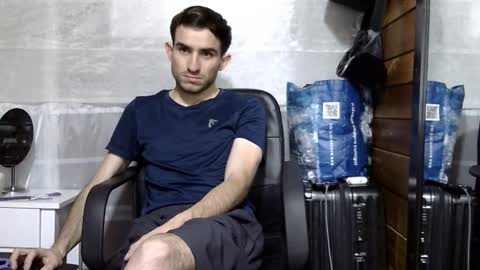 Snapshot of arongfranco chatting on November 27, 2025, 4:14 am Aron G Franco online show from November 27, 2025, 4:14 am