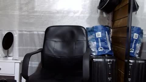 Aron G Franco online show from December 23, 2025, 4:54 am