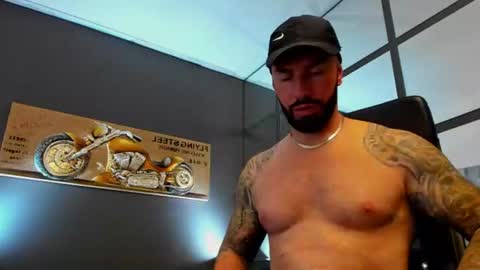 AronGrant online show from June 18, 2026, 9:14 am