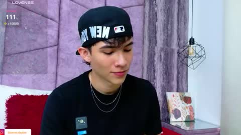 Snapshot of arontawers chatting on May 12, 2026, 9:01 pm Arontawers online show from May 12, 2026, 9:01 pm