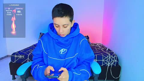 Snapshot of arontroy_wi chatting on January 26, 2025, 6:06 pm noah and ivy online show from January 26, 2025, 6:06 pm