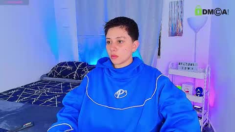 Snapshot of arontroy_wi chatting on September 9, 2025, 10:37 am noah and ivy online show from September 9, 2025, 10:37 am