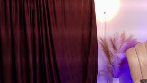 Snapshot of aroon_connor chatting on May 15, 2026, 11:34 pm online show from May 15, 2026, 11:34 pm